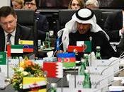 OPEP reduce producción petróleo millones barriles diarios.