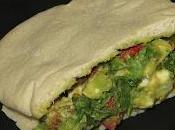 Pita pollo aguacate