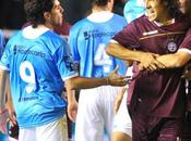 cuchillo entre dientes