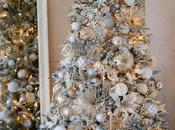 Decorando árbol Navidad