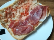 Bocadillo tumaca jamón