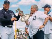 #Beisbol: Miguel Cabrera (@MiguelCabrera) recibió primer homenaje retiro #MLB