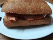 Bocadillo lomo bacon