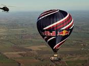 Legenda desafía gravedad primer bowl suspendido globo aerostático