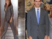 Dña. Letizia elige traje chaqueta gris para audiencias Zarzuela