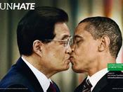 Nueva campaña Benetton líderes enfrentados besándose boca