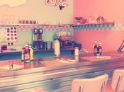 Retrocede tiempo cenando Peggy Sue's