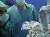 primera España equipo cirujanos realiza cirugía robótica tiroides cicatriz cuello