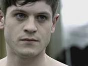 Iwan Rheon también abandona barco