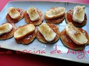 Tostaditas mermelada tomate queso caramelizado