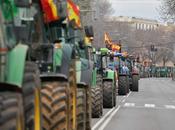 Tractores agricultores comienzan carreteras C-LM peregrinación para protesta este miércoles Madrid