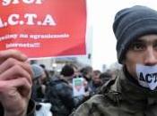 Polonia suspende ratificación ACTA