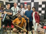 Blogssipgirl presenta: dexter band, rasgada, ritmos penetrantes.