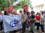 Periodistas Cibao protestaron contra agresiones policías.