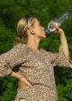 agua mineral natural, recomendable hidratación durante embarazo