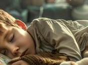 Cómo hábitos sueño niños pueden mejorarse través iluminación, colores texturas