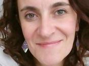 tragedia detrás escritura: viaje silencioso entre cansancio transformación