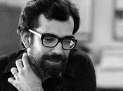 Tenorio aparecido. «Vou sair para comer sanduíche comprar remédio. Volto logo.»