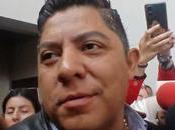 Gallardo anuncia reubicación escuelas zonas riesgo denuncia manipulación inteligencia artificial