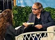 est... Houellebecq---?