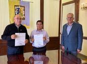 Alcalde Enrique Galindo entrega nombramiento nuevo Director Asuntos Indígenas Ayuntamiento