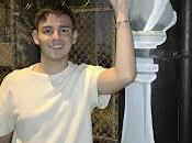 David Cabezas golpeó mesa autoridad puso orden.